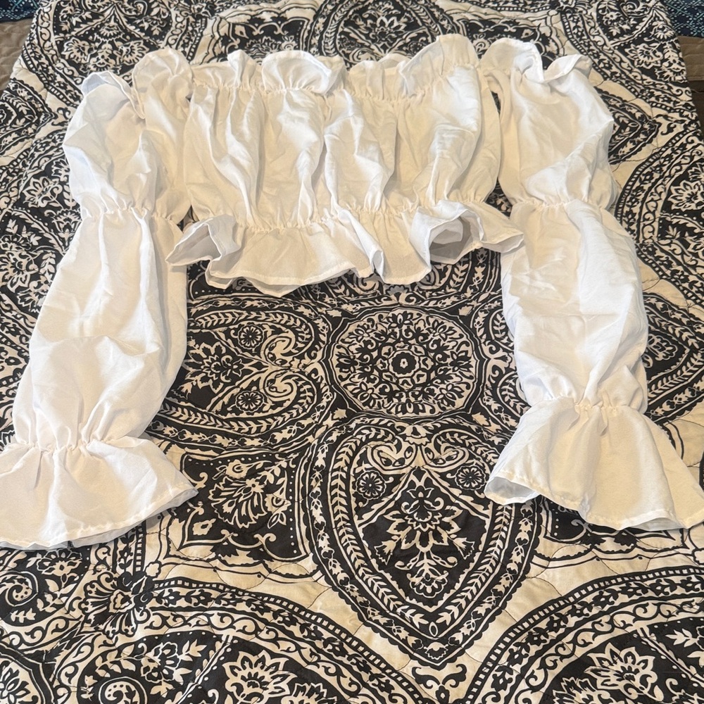 SHEIN White Off-Shoulder Crop Top